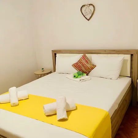 Apartment Ultracentral With All You Need: Wifi, Tv, Ac, Washer, Coffe