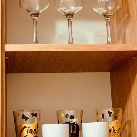 Apartment Ultracentral With All You Need: Wifi, Tv, Ac, Washer, Coffe *
