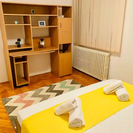 Ultracentral With All You Need: Wifi, Tv, Ac, Washer, Coffe * Timisoara