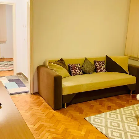 Apartment Ultracentral With All You Need: Wifi, Tv, Ac, Washer, Coffe *