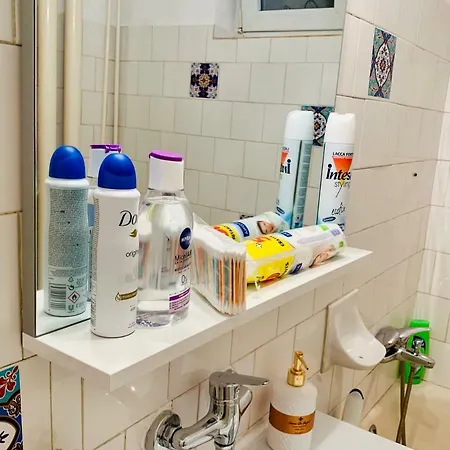 Apartment Ultracentral With All You Need: Wifi, Tv, Ac, Washer, Coffe