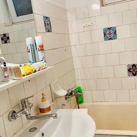Apartment Ultracentral With All You Need: Wifi, Tv, Ac, Washer, Coffe