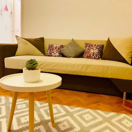 Apartment Ultracentral With All You Need: Wifi, Tv, Ac, Washer, Coffe