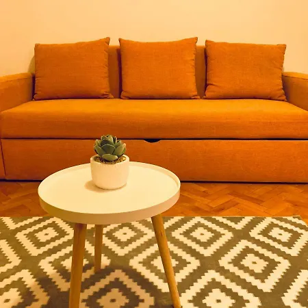 Ultracentral With All You Need: Wifi, Tv, Ac, Washer, Coffe