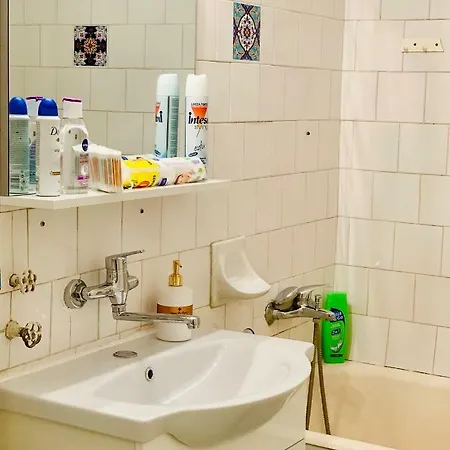 Ultracentral With All You Need: Wifi, Tv, Ac, Washer, Coffe Apartment *