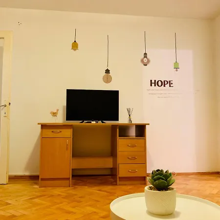 Ultracentral With All You Need: Wifi, Tv, Ac, Washer, Coffe